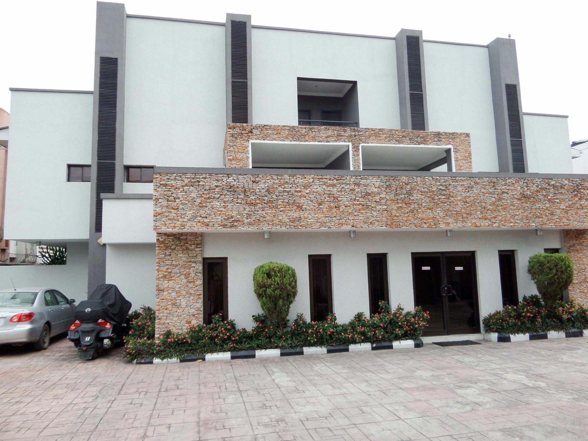 לגוס S & S Hotel & Suites מראה חיצוני תמונה